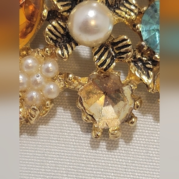 1970s vintage gold tone brooch, pin, lapel pin, reto costume jewelry rhinestone - Picture 5 of 7
